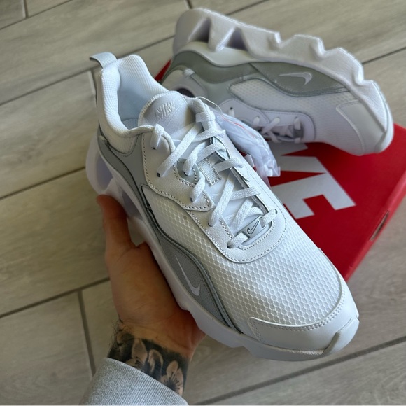 NIKE RYZ WHITE GREY SNEAKERS - Picture 2 of 4